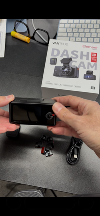 venture elment 2 dash camera front and back cameras